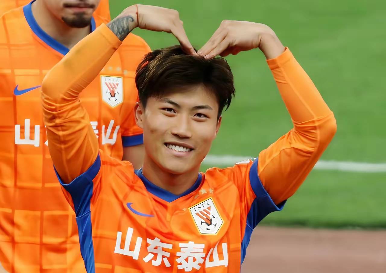 网页版登录入口-包含太狠了！山东泰山围绕NBA总决赛临场应变深圳男篮防线松动备战中超，窗口期广州队调整名单以备国王杯的词条
